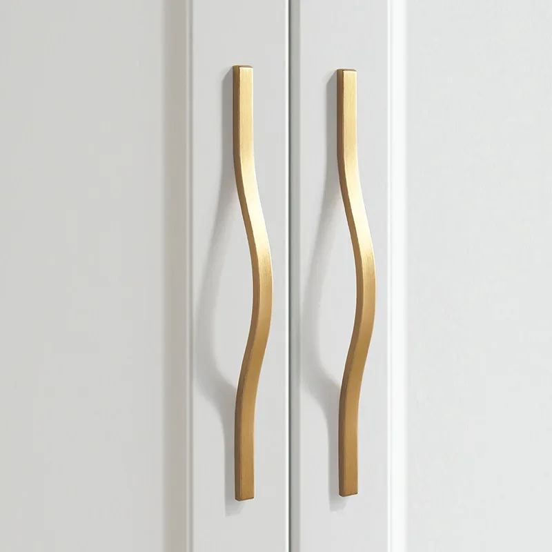 전기도금된 브러시드 골드 캐비닛 핸들 - 옷장 서랍용  - Furniture Hardware Gold 리뷰 및 가격